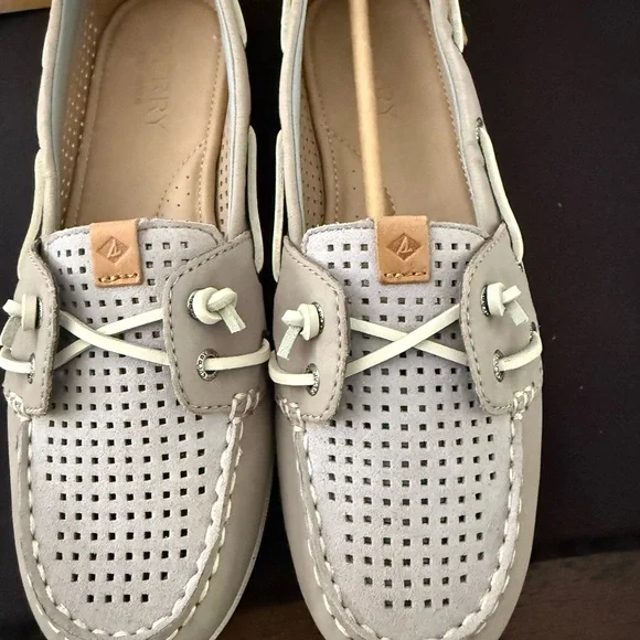 Sperry Gray Moccasin Shoes with Classic Style - Picture 5 of 6